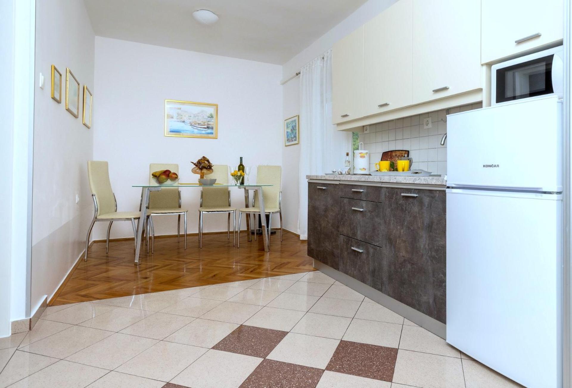 Apartments Kremenici Malinska Luaran gambar