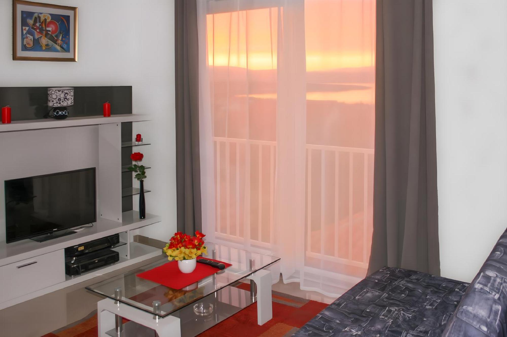 Apartments Kremenici Malinska Luaran gambar